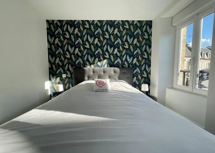 Logis De La Pomme D'or X Melrose Bayeux