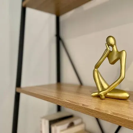 Logis De La Pomme D'or X Melrose *