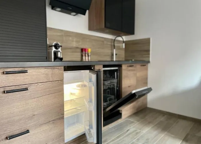 Logis De La Pomme D'or X Melrose Hébergement de vacances